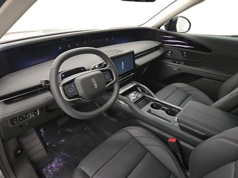 New 2026 Lincoln Nautilus Reserve image 8