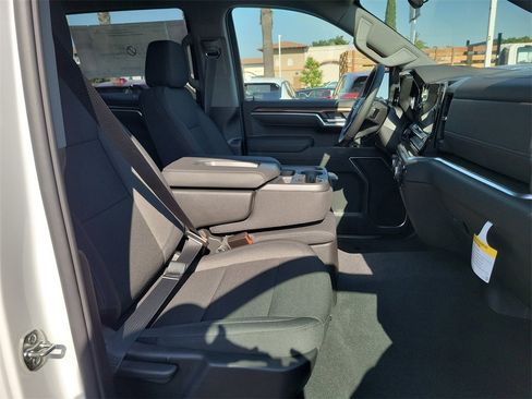 New 2026 Chevrolet Silverado 1500 LT image 18