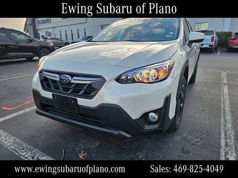 Used 2023 Subaru Crosstrek 2.0i Premium image 2