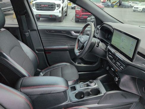 Certified 2023 Ford Escape ST-Line Select w/ Tech Pack #2 AWD/4WD image 10