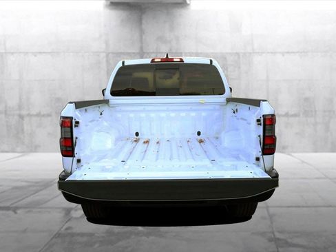 New 2026 Nissan Frontier S image 7