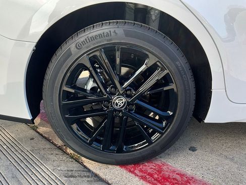 New 2026 Toyota Camry SE image 9