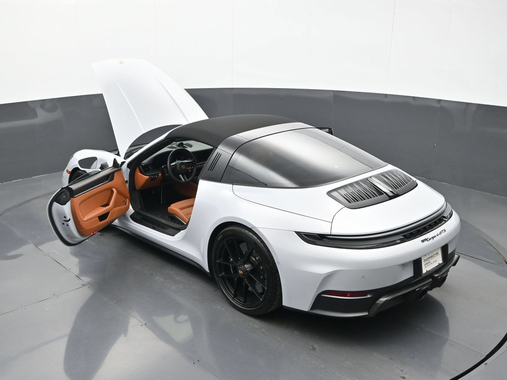 Certified 2026 Porsche 911 Targa 4 GTS AWD/4WD image 25
