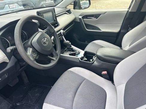 Used 2019 Toyota RAV4 XLE FWD image 24