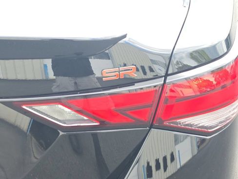 Used 2025 Nissan Sentra SR FWD image 7