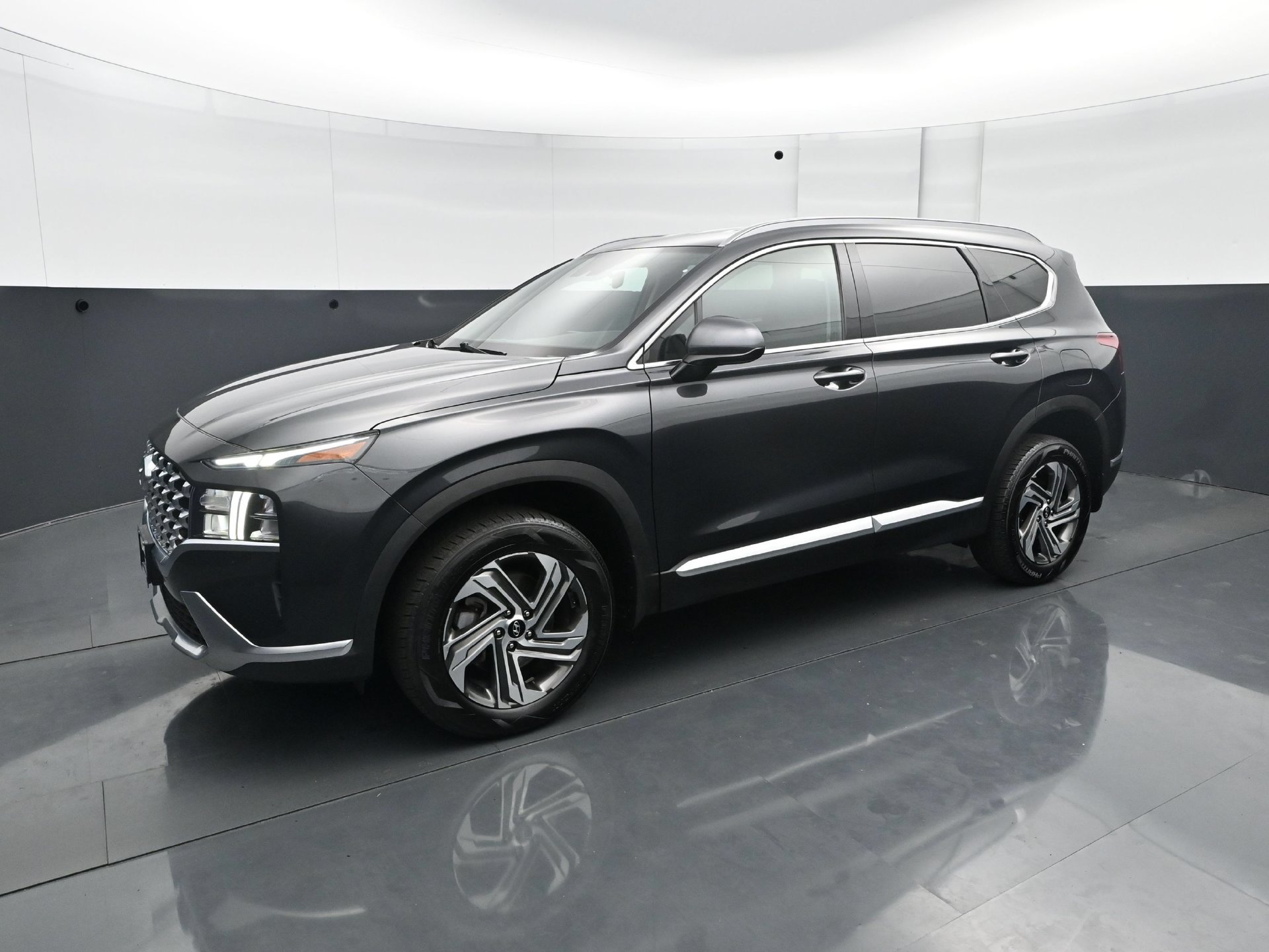 Used 2022 Hyundai Santa Fe SEL AWD/4WD image 2