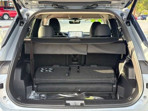 Used 2026 Mitsubishi Outlander SE FWD image 6