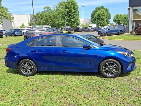 Certified 2024 Kia Forte LXS FWD image 7
