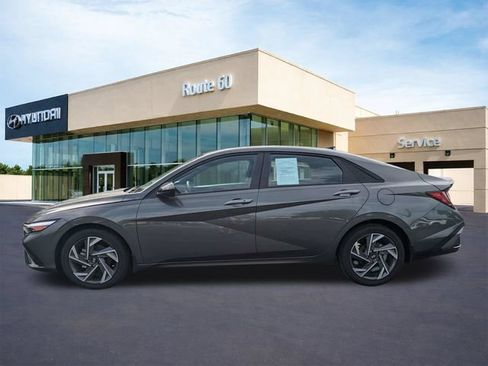 Certified 2025 Hyundai Elantra Sport FWD image 7