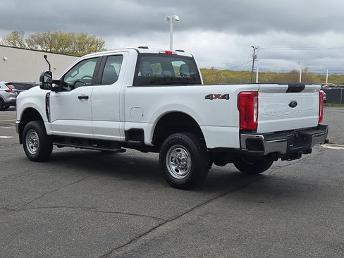 Used 2024 Ford F250 XL w/ Snow Plow Prep Package AWD/4WD image 7