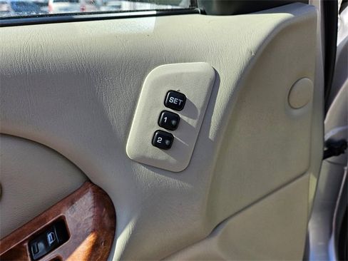 Used 2002 INFINITI I35 image 14