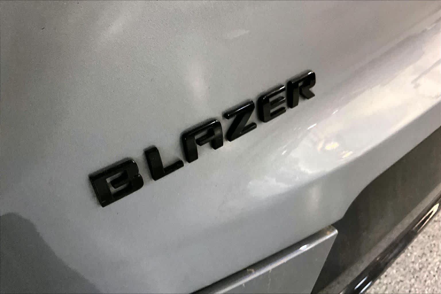 Used 2023 Chevrolet Blazer RS w/ Driver Confidence II Package FWD image 34