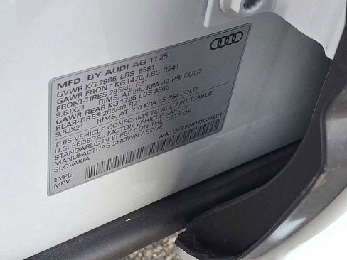 New 2026 Audi Q7 Premium Plus image 17