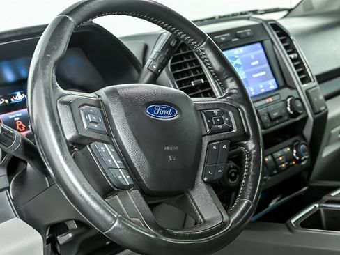 Used 2019 Ford F150 XLT w/ Equipment Group 302A Luxury AWD/4WD image 17