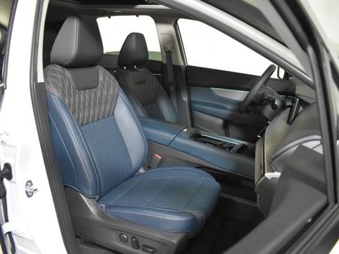 Certified 2026 Nissan Murano Platinum w/ Cargo Package AWD/4WD image 39