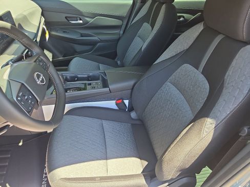New 2026 Nissan Sentra SV w/ SV Convenience Package FWD image 15