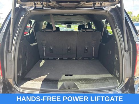 Used 2024 Chevrolet Suburban LT AWD/4WD image 4