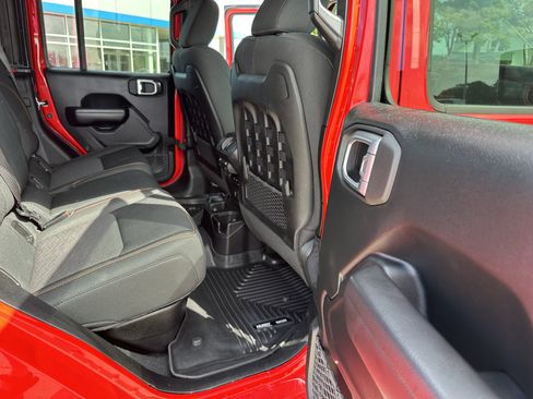 Used 2021 Jeep Gladiator Mojave image 36