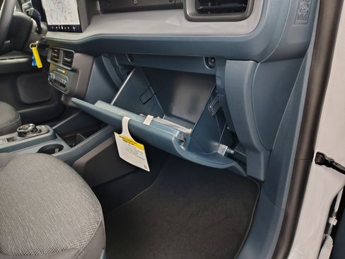 New 2025 Ford Maverick XL image 19