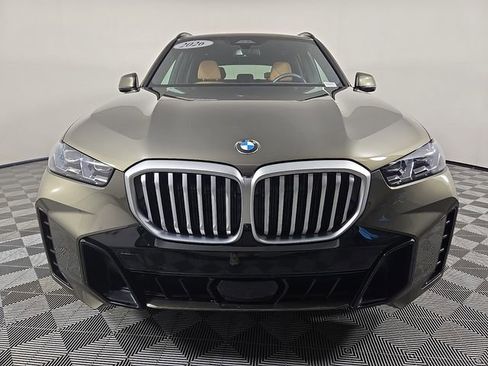 Used 2026 BMW X5 xDrive40i w/ M Sport Package AWD/4WD image 3