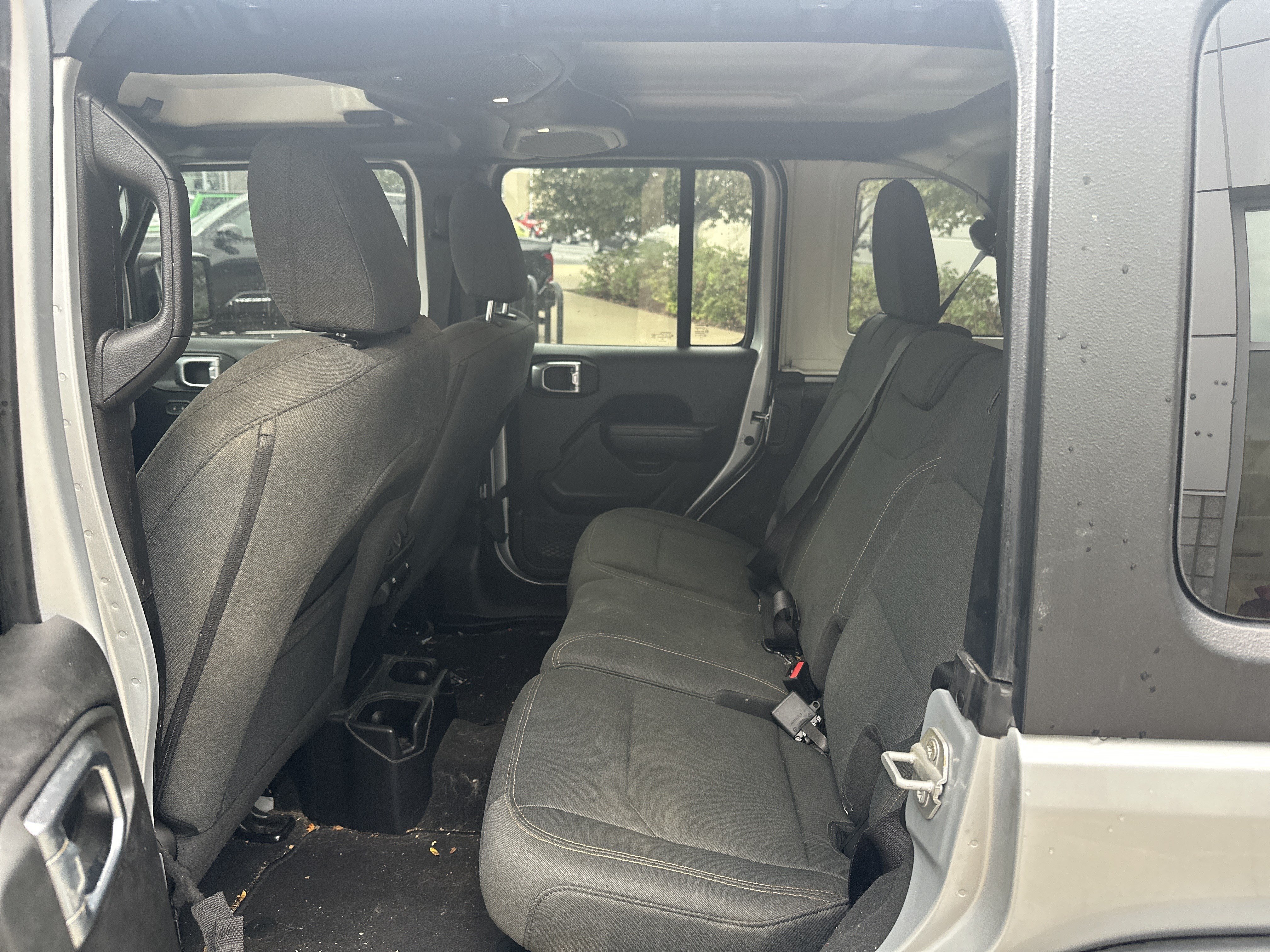 Used 2024 Jeep Wrangler Unlimited Sport AWD/4WD image 32