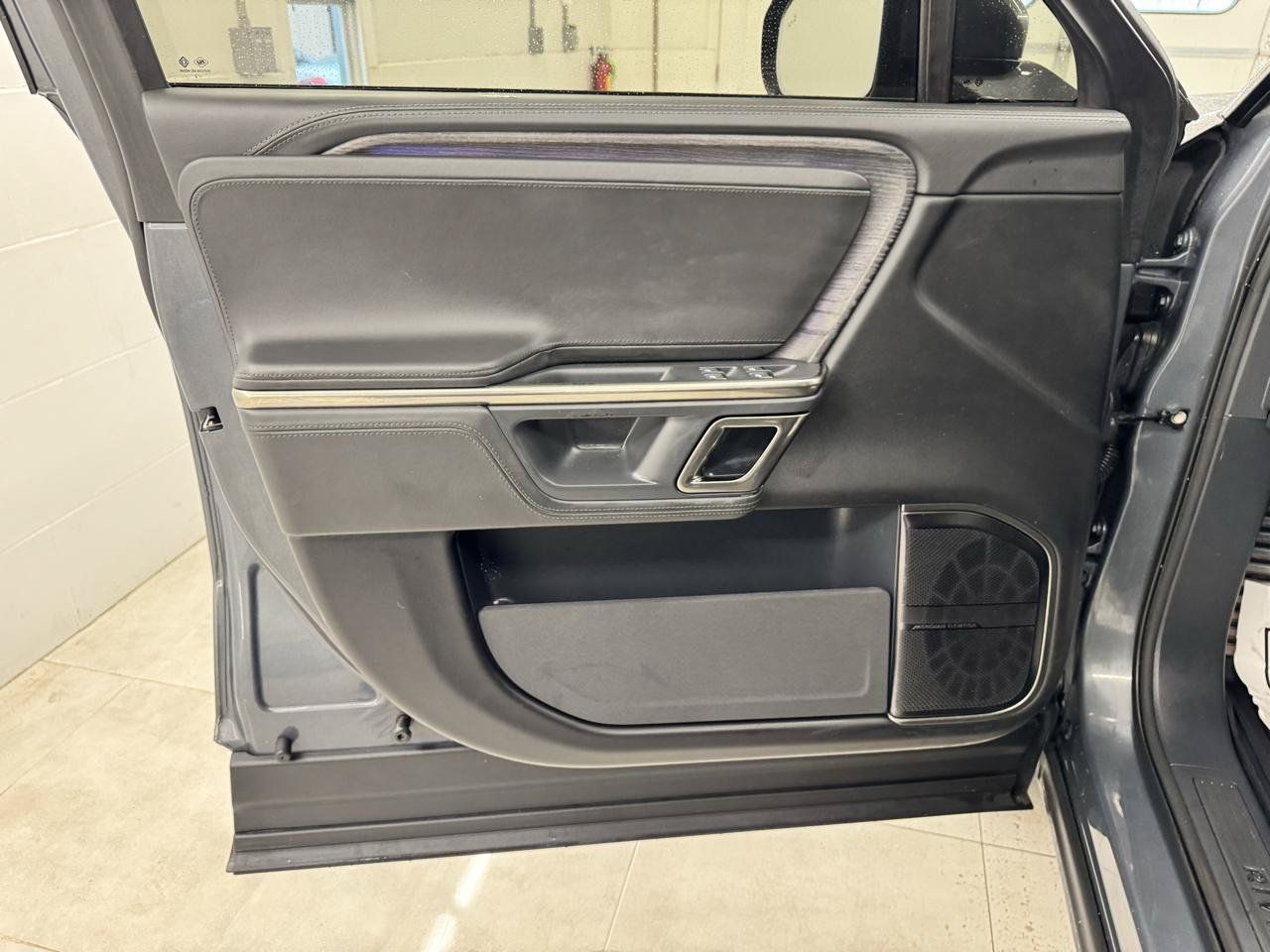 Used 2022 Rivian R1S Launch Edition Quad AWD/4WD image 13