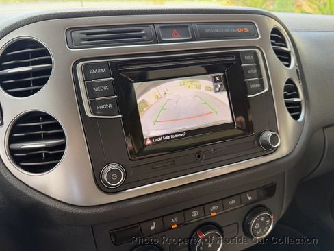 Used 2016 Volkswagen Tiguan S FWD image 54