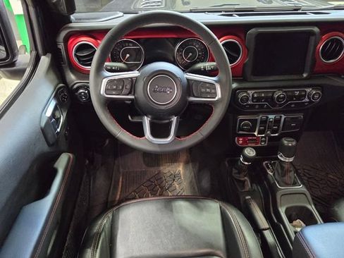 Used 2023 Jeep Gladiator Rubicon w/ Cold Weather Group AWD/4WD image 6