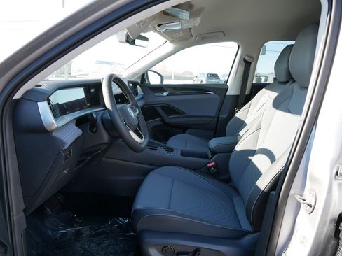 New 2026 Volkswagen Tiguan SE image 5