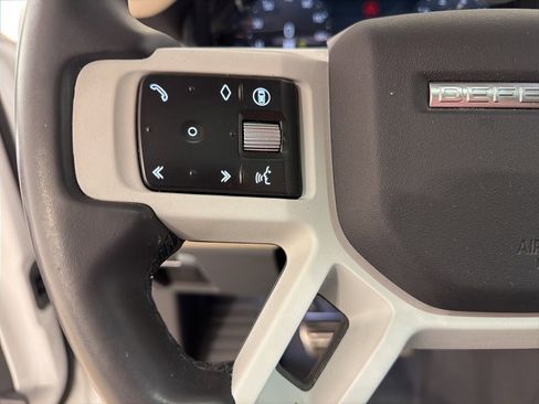 Used 2024 Land Rover Defender 110 X-Dynamic SE image 12