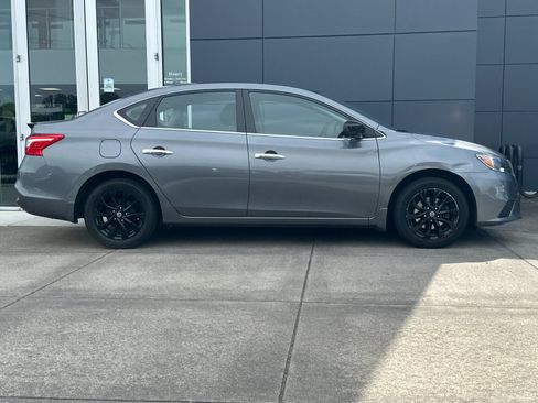 Used 2018 Nissan Sentra S w/ S Midnight Style Package FWD image 2