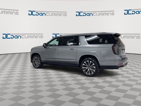 New 2026 Chevrolet Suburban High Country AWD/4WD image 6