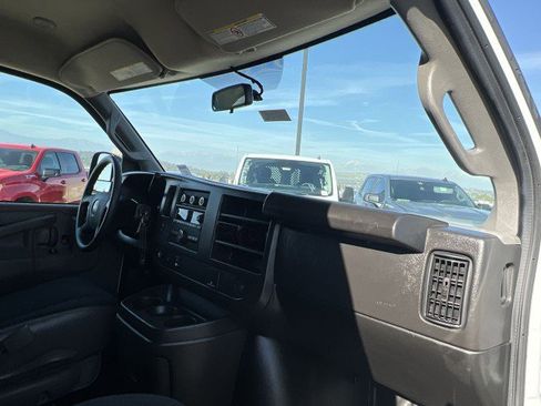 Used 2024 GMC Savana 2500 w/ Driver Convenience Package image 25