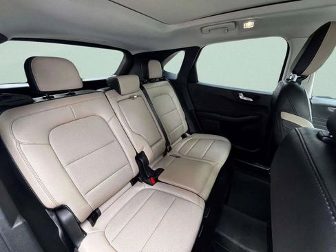 Used 2022 Ford Escape Titanium w/ Class II Trailer Tow Package image 14