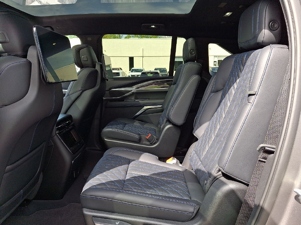 New 2026 Cadillac Escalade IQ Sport 1 AWD/4WD image 5