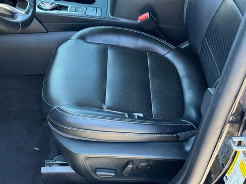 Used 2020 Ford Escape SEL FWD image 18