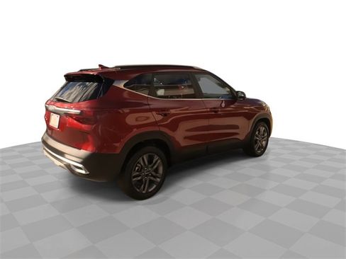 Used 2023 Kia Seltos S image 14