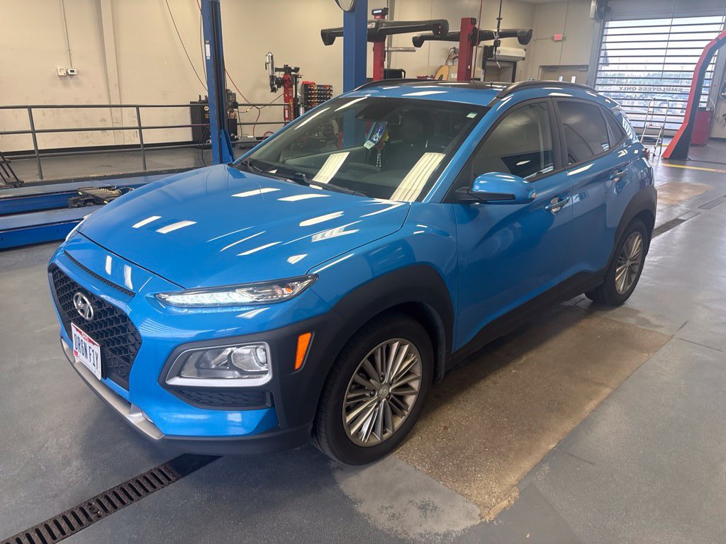 Used 2019 Hyundai Kona SEL w/ SEL Tech Package 02 FWD image 2