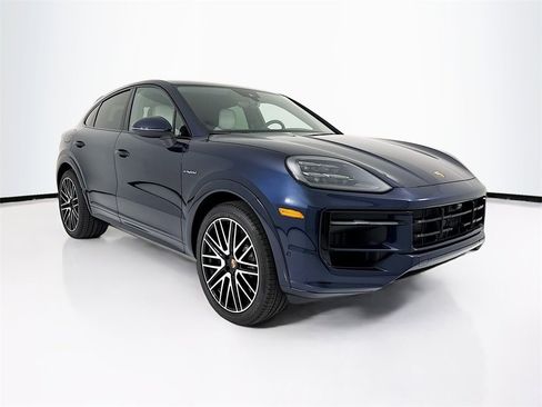 New 2026 Porsche Cayenne E-Hybrid Coupe image 7