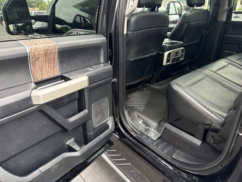Used 2019 Ford F350 Lariat w/ Lariat Ultimate Package AWD/4WD image 8