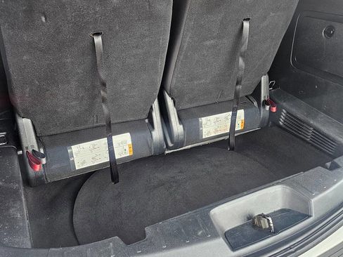 Used 2018 Ford Explorer XLT w/ Equipment Group 201A AWD/4WD image 8