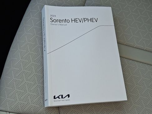 Used 2023 Kia Sorento EX image 23