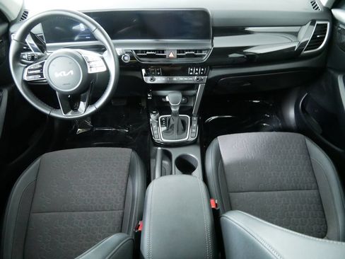 Used 2026 Kia Seltos S AWD/4WD image 21