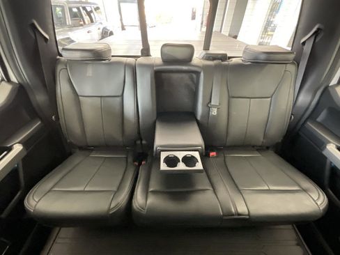 Used 2019 Ford F150 Lariat w/ Trailer Tow Package image 27