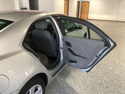 Used 2013 Chevrolet Malibu LS w/ Protection Package FWD image 13
