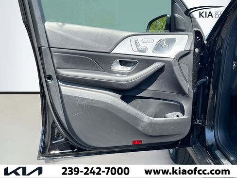 Used 2025 Mercedes-Benz GLS 450 4MATIC image 24