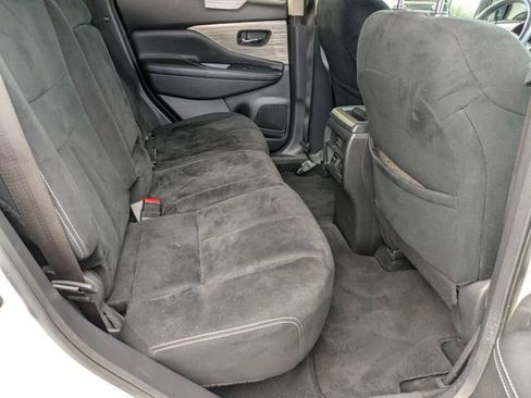 Used 2018 Nissan Murano SV image 30