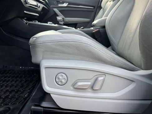 Used 2018 Audi Q5 2.0T Premium Plus w/ Premium Plus Package image 36