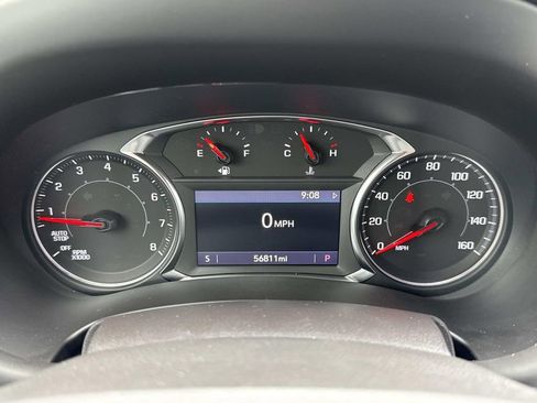 Used 2024 GMC Terrain SLT AWD/4WD image 11