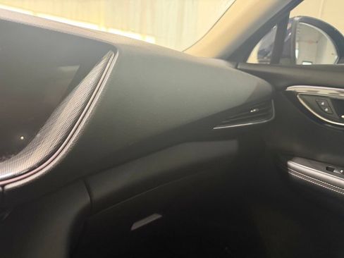 Used 2022 Buick Envision Essence w/ Technology Package I FWD image 20